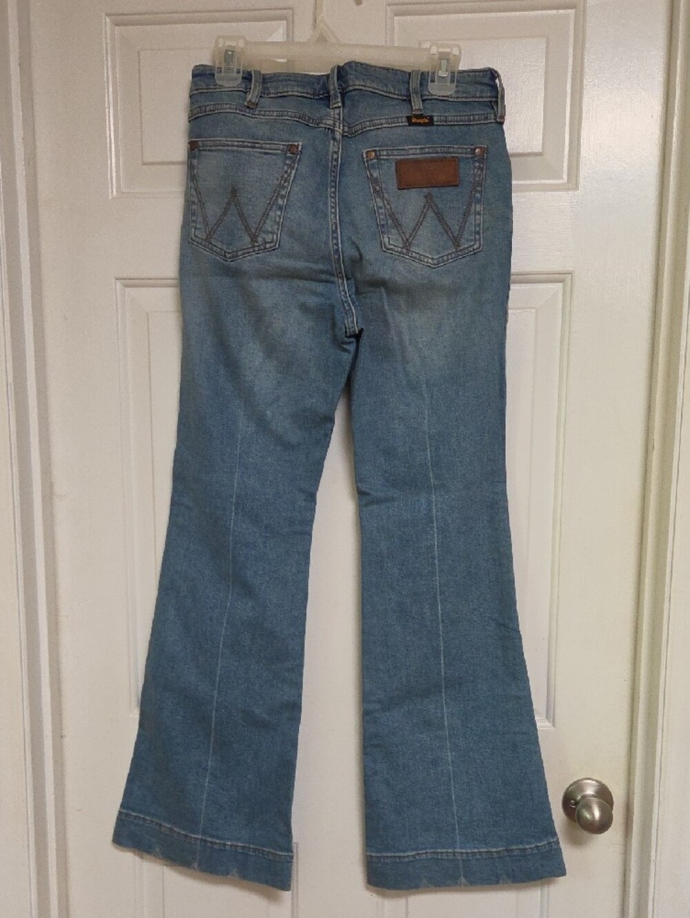 Wrangler Women's Light Blue Flare Jeans High Rise 29/32 - Picture 4 of 6